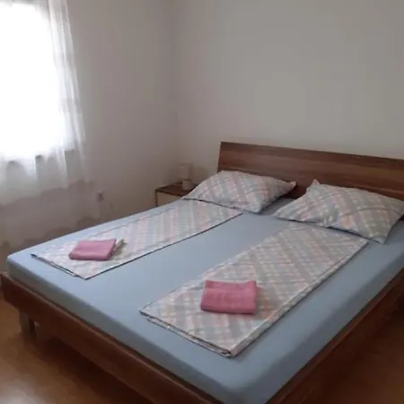 Apartment Senoina Ulica 36 Jm Pula