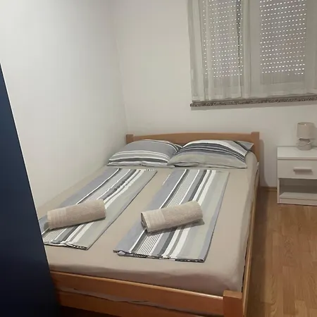 Senoina Ulica 36 Jm Appartement Pula